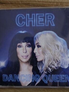 Cher Dancing Queen CD 2018 Warner Records Pop Album Jewel Case